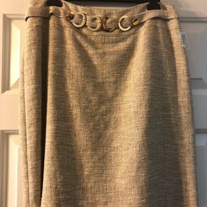 NWT gorgeous tan skirt w/ metallic thread.
